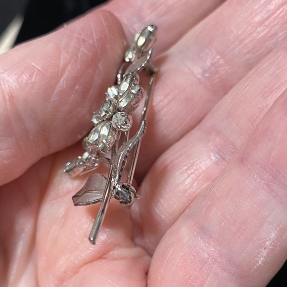 Vintage Krementz Silver rhinestone Floral Brooch - Picture 6 of 8